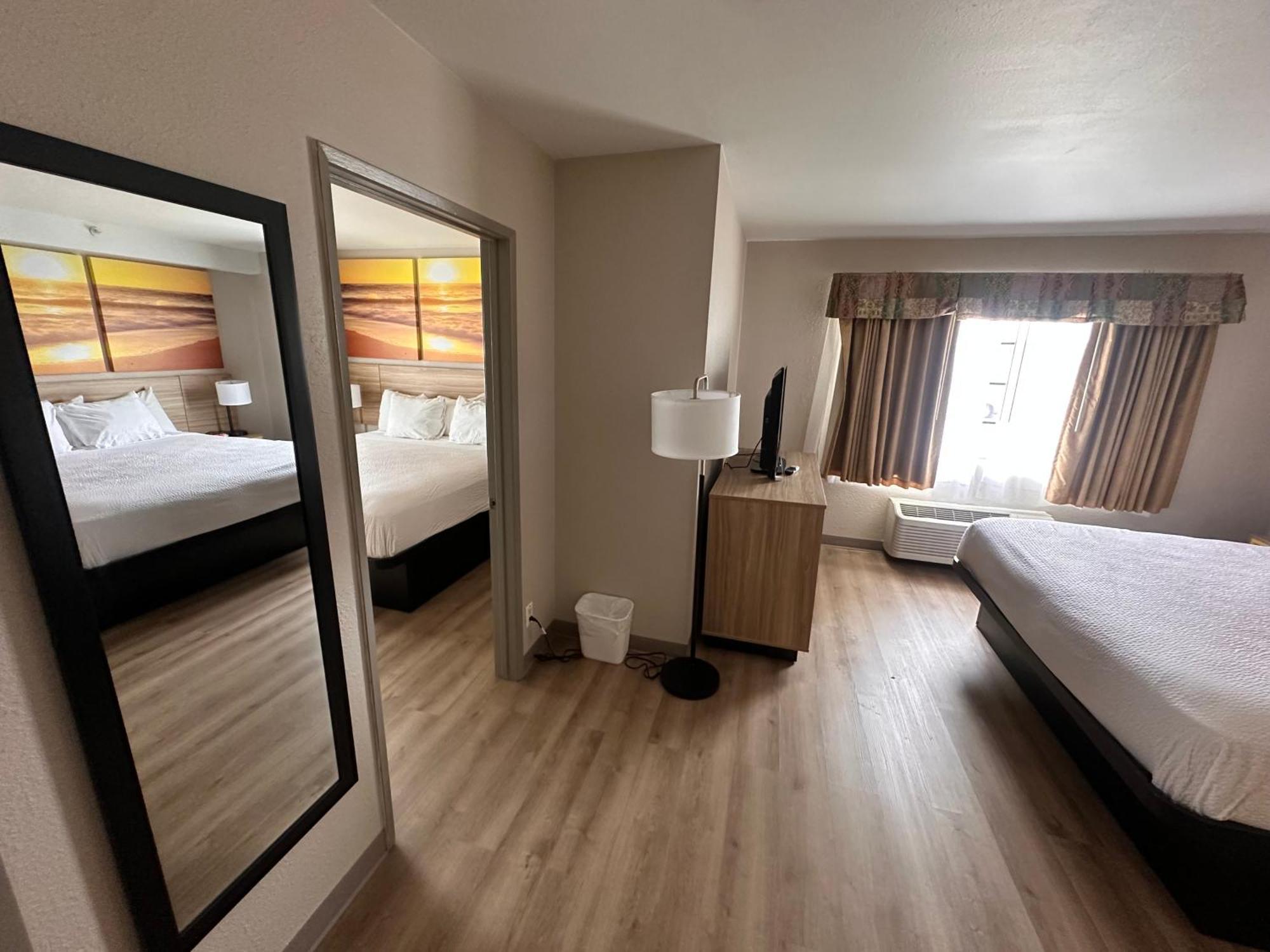 Days Inn & Suites By Wyndham Artesia Dış mekan fotoğraf