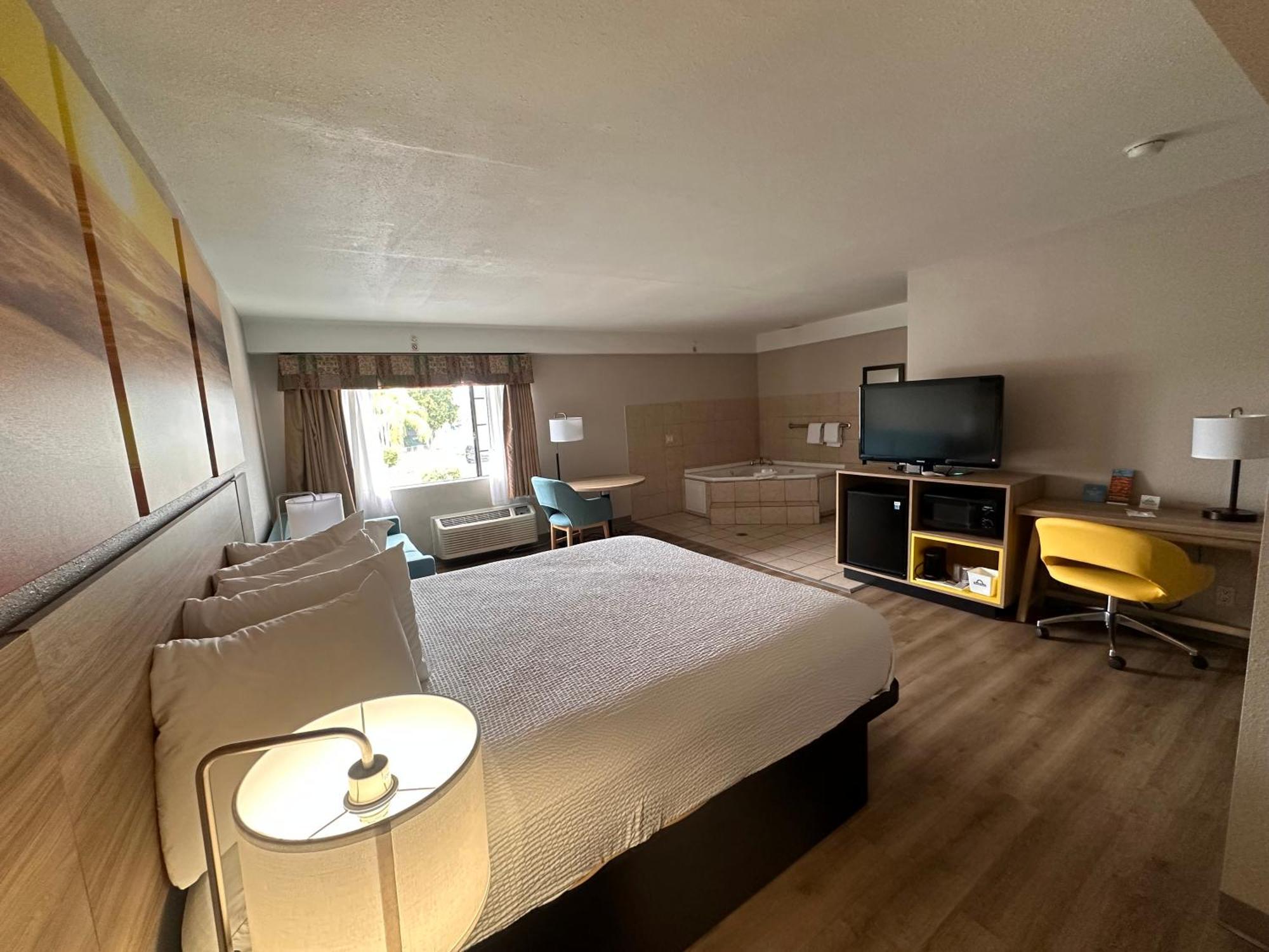 Days Inn & Suites By Wyndham Artesia Dış mekan fotoğraf