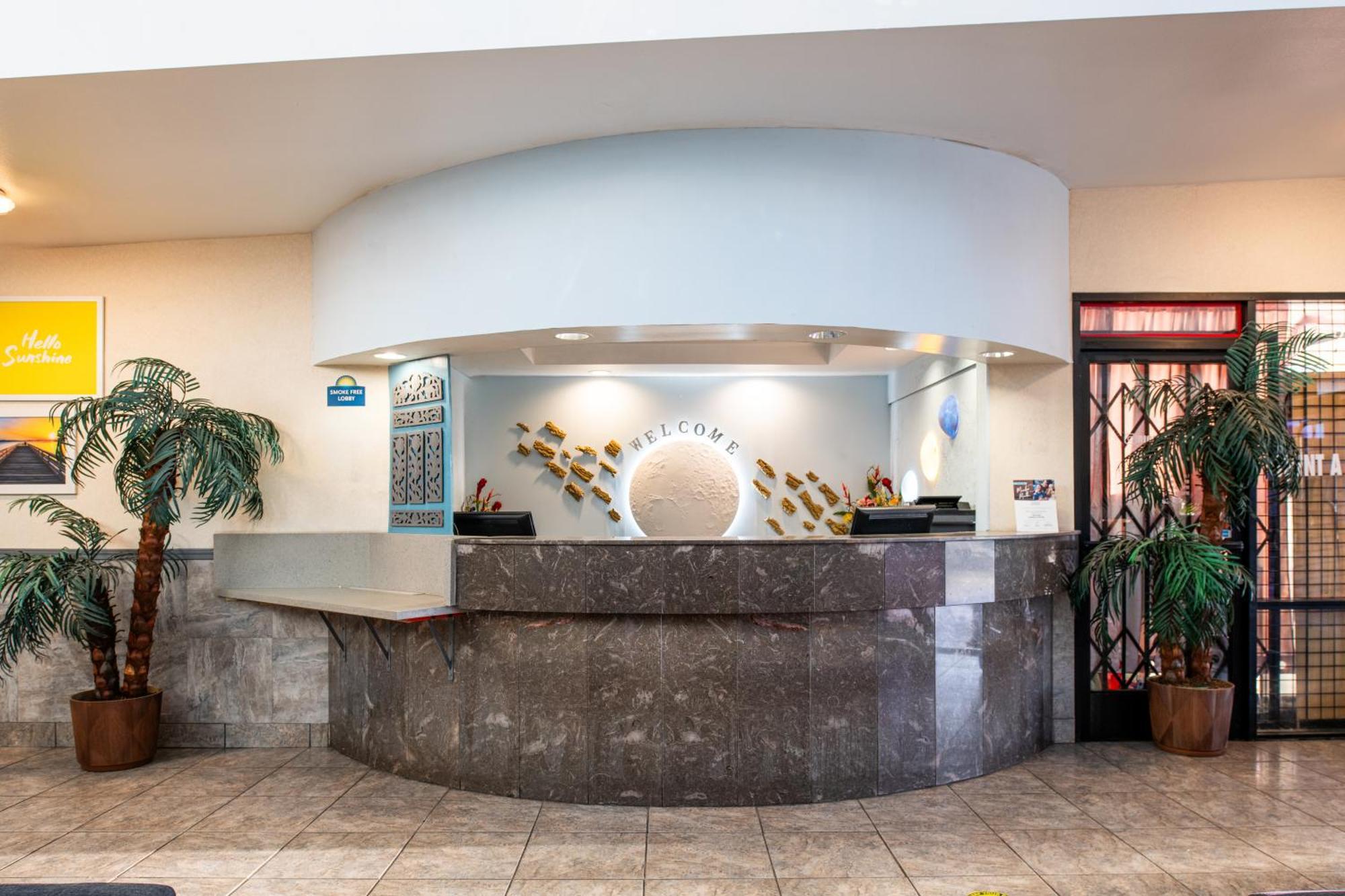 Days Inn & Suites By Wyndham Artesia Dış mekan fotoğraf
