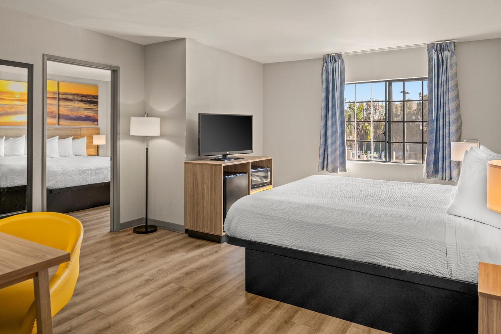 Days Inn & Suites By Wyndham Artesia Dış mekan fotoğraf