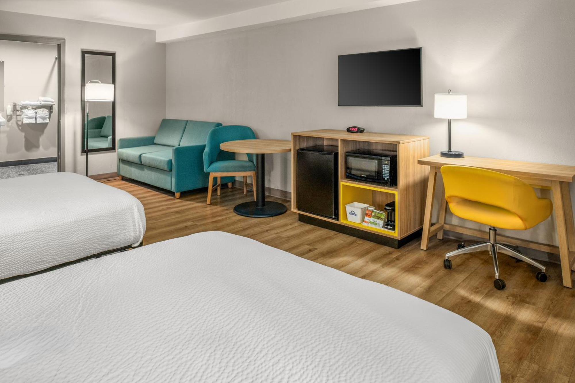 Days Inn & Suites By Wyndham Artesia Dış mekan fotoğraf