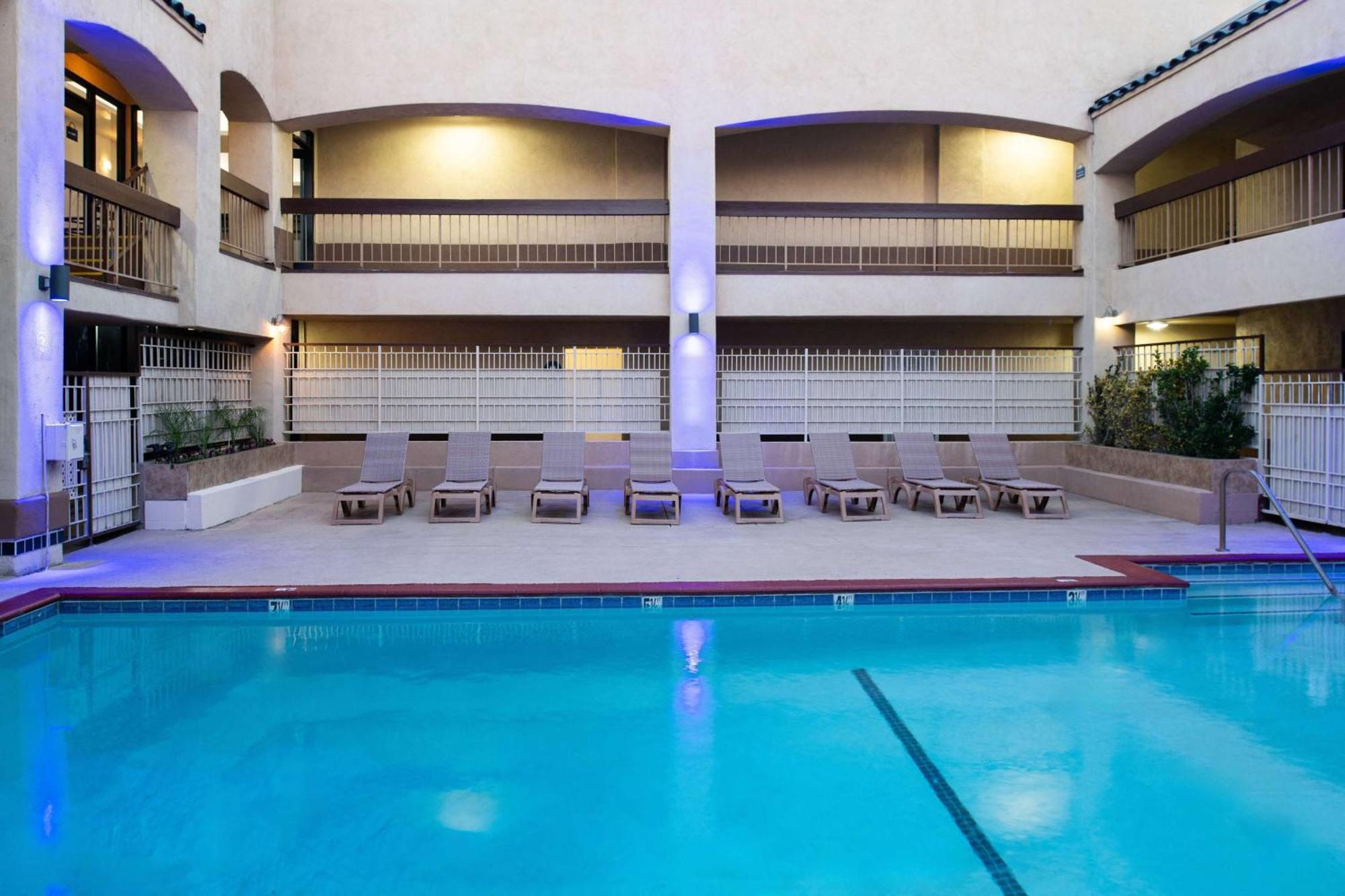 Days Inn & Suites By Wyndham Artesia Dış mekan fotoğraf